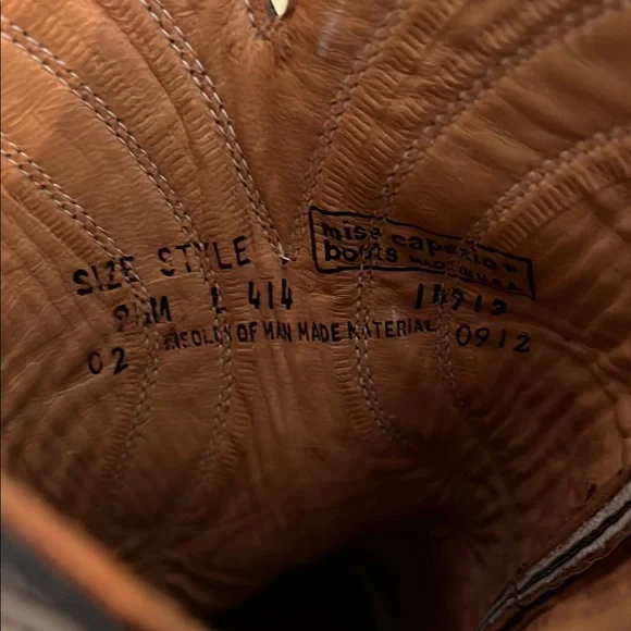 Miss Capezio Tan Heeled Boots with Classic Western Design - Picture 7 of 7